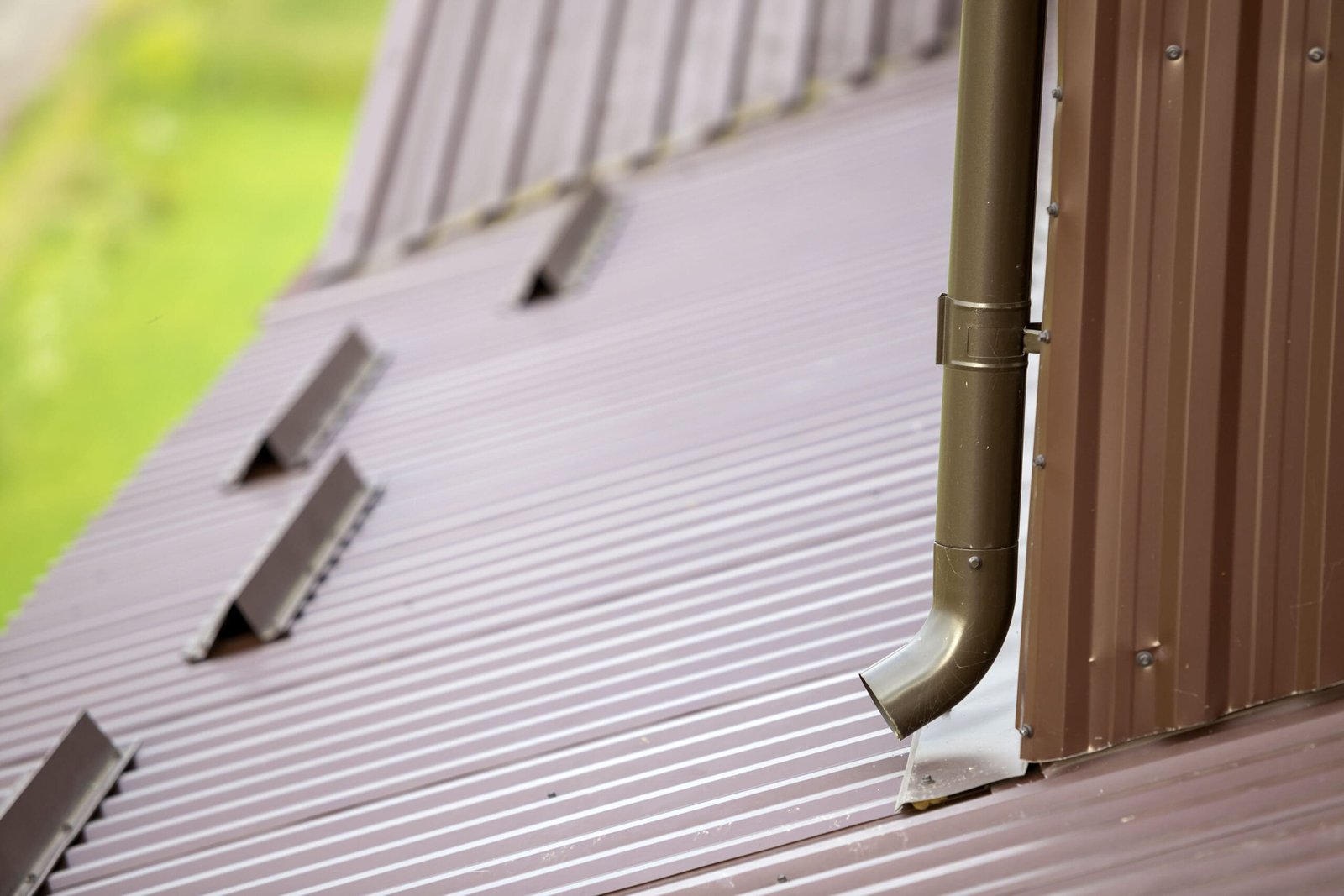 Proper Gutter Slope and Alignment