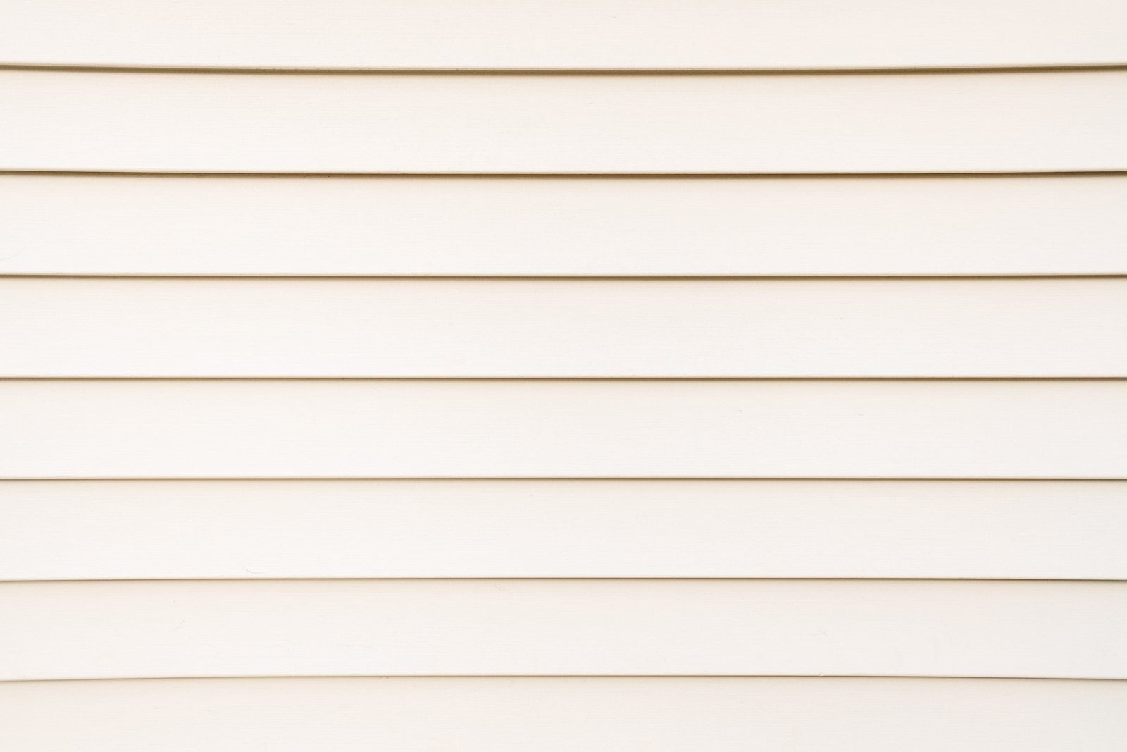 Essential Home Siding Maintenance Tips for Summer